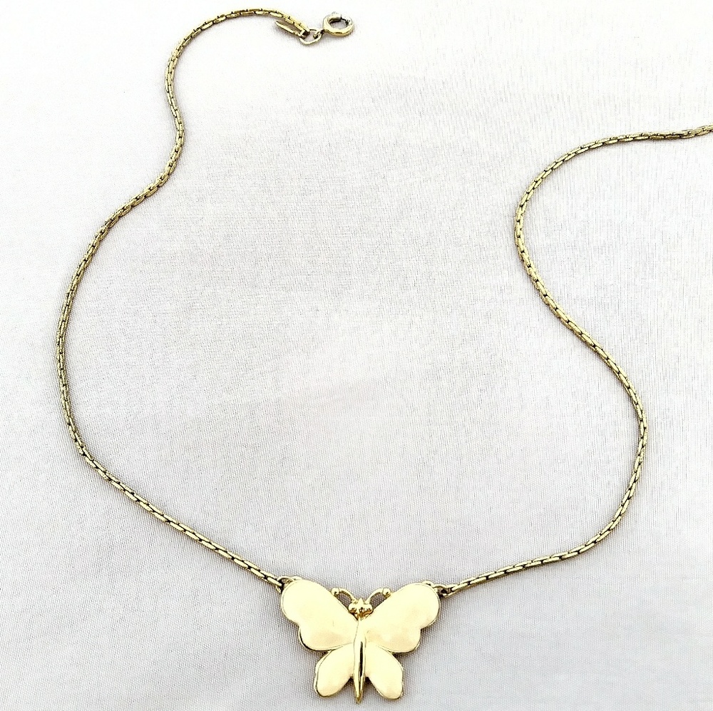 💟Rare Vintage Monet Butterfly Necklace💟